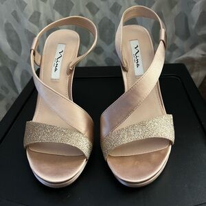 Nina New York Size 8.5 Slingback Gold Beige heel